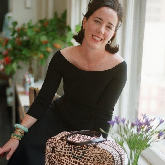 ♠️♠️ Kate Spade Cameron Paper Rose Floral Card Holder Keychain - Picture 6 of 7